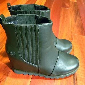 Blowfish Hidden Wedge Bootie NWOT
